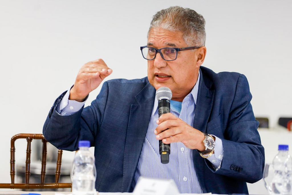 Imagem de Quaest indica consolidação de Jerônimo e estagnação de Neto, avalia Rosemberg