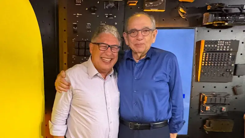 Imagens de Jornal da Metropole no Ar - Mário Kertész