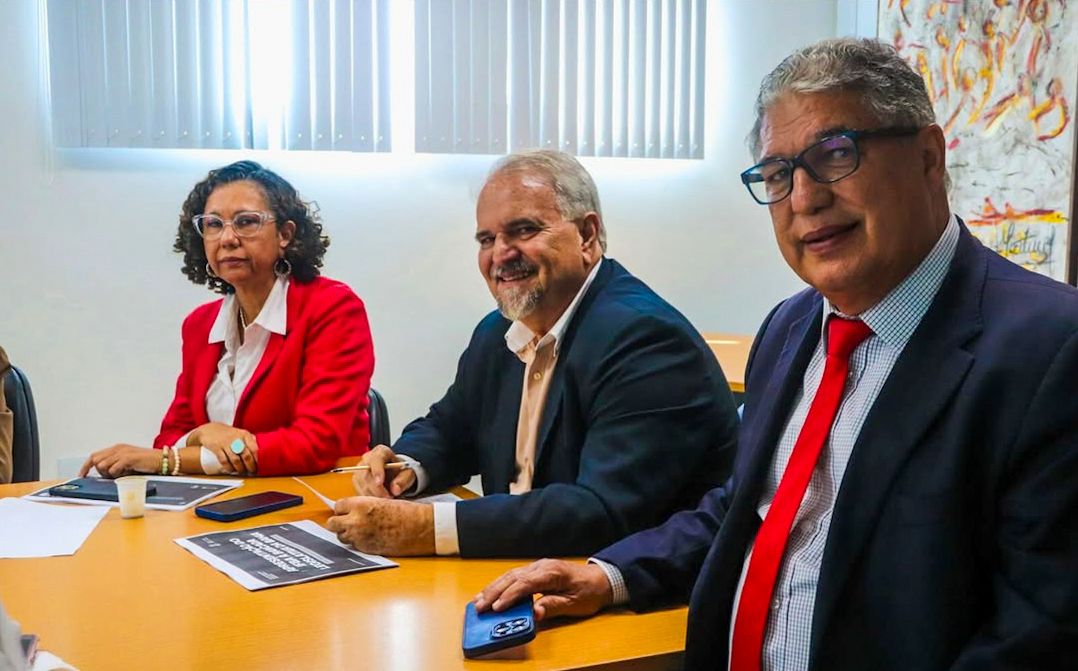 Imagem de Reitora do IFBA se reúne com Bancada do PT na Alba