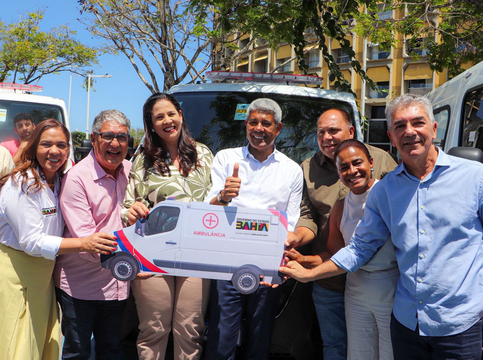 Imagem de Rosemberg celebra convênio do Estado com consórcios de saúde e reajuste salarial dos servidores das Policlínicas