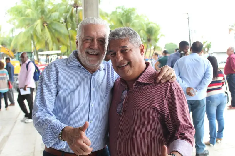 Rosemberg sai em defesa de Wagner: 'sei do quanto é decente com o bem público' Rosemberg sai em defesa de Wagner: 'sei do quanto é decente com o bem público'