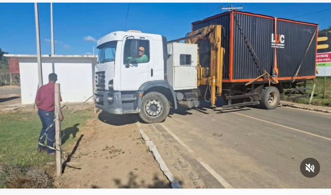 Itororó: Jerônimo atende pedido de Rosemberg e Sérgio Brito e autoriza obras de asfaltamento no trecho Pau e Corda x Itati Imagem de Itororó: Jerônimo atende pedido de Rosemberg e Sérgio Brito e autoriza obras de asfaltamento no trecho Pau e Corda x Itati