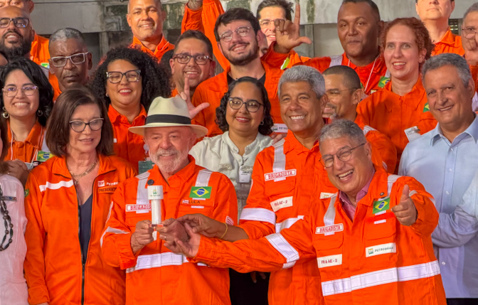 Imagem de Rosemberg compara ação de Flávio ao roteiro fracassado de ACM Neto