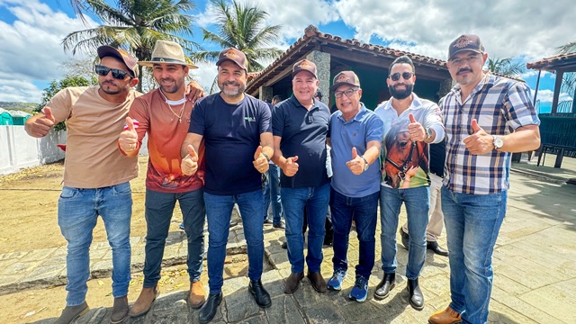 Imagem de Rosemberg participa de Cavalgada da Aliança em Maiquinique