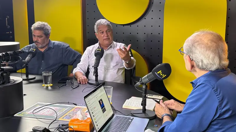 Imagens de Jornal da Metropole no Ar - Mário Kertész