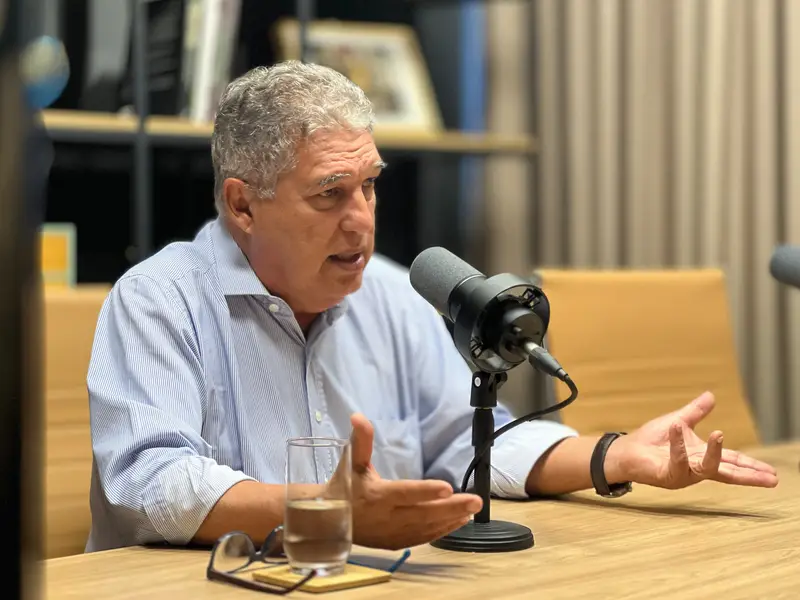 Jogada de marketing: “alguém acredita que Aleluia e ACM Neto estavam em posições diferentes?”, questiona Rosemberg