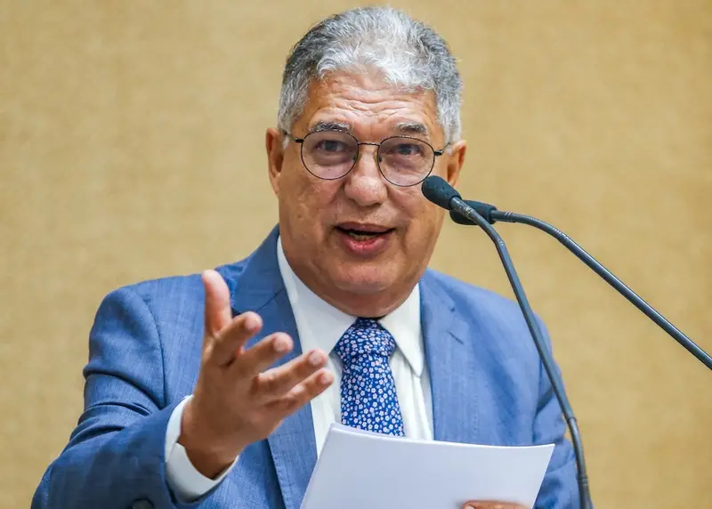 'Sem ter o que fazer, ACM Neto volta a agourar a Ponte Salvador-Itaparica', diz Rosemberg 'Sem ter o que fazer, ACM Neto volta a agourar a Ponte Salvador-Itaparica', diz Rosemberg
