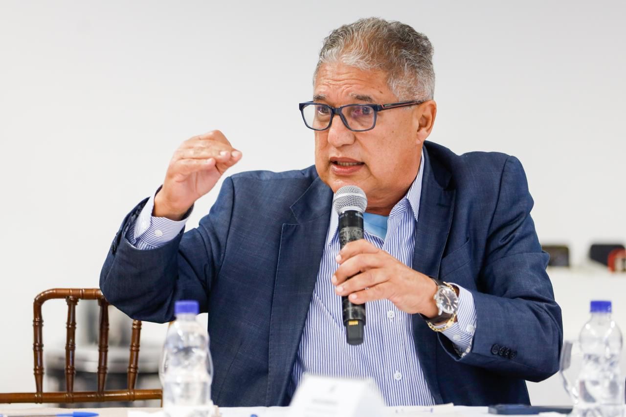 Imagem de Rosemberg destaca queda da violência e afirma que governo Jerônimo combate o crime com resultados concretos