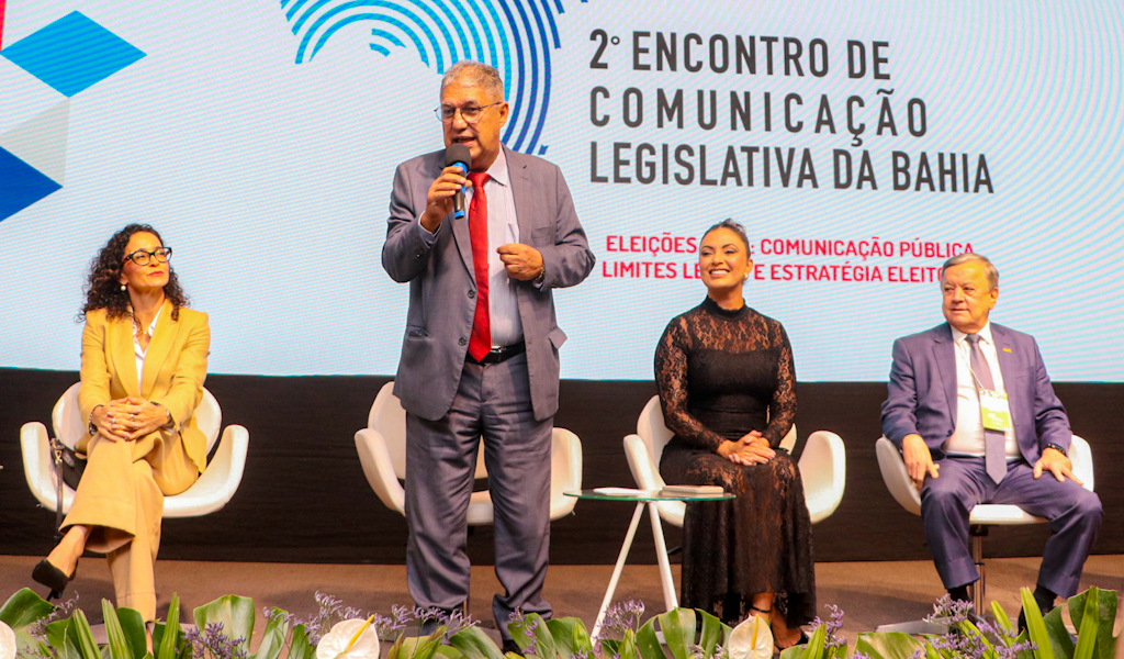 Imagem de Rosemberg participa de abertura de encontro de Comunicação Legislativa na Alba